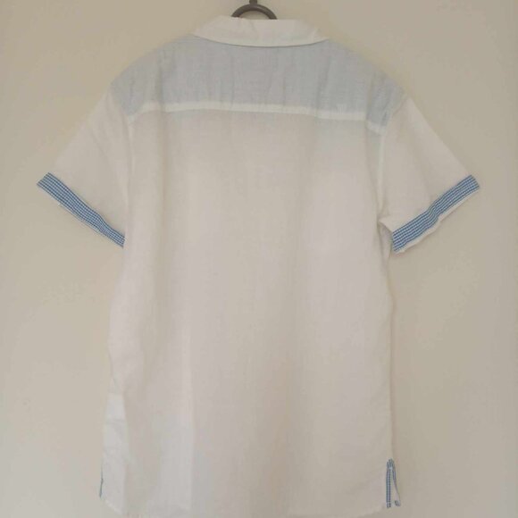 Men's White Short Sleeve Button Down Shirt, size S - Picture 2 of 9